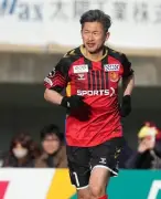 Kazuyoshi Miura, aos 59 anos, marca gol e amplia recorde de longevidade