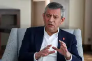Líder da oposição na Turquia funda novo partido para desafiar Erdogan