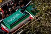 Líder supremo do Irã promete vingança pela morte do pai