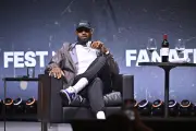 LeBron James irritado com pressão de Adam Silver sobre anúncio