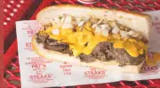 LeBron James nos 76ers transforma cheesesteaks na Filadélfia