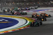 Leclerc vence GP de Silverstone após erro de Antonelli; Bortoleto é 8º