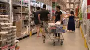 Lei exige cadeiras elétricas em supermercados de Pouso Alegre
