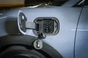 Lei garante instalação de carregador para carro elétrico em condomínios em SE