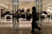 Liquidação de inverno testa varejo antes das vendas de fim de ano