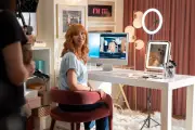 Lisa Kudrow retorna em 'The Comeback' após 12 anos na HBO
