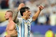 Lisandro Martínez rebate campanha anti-Argentina e nega desrespeito