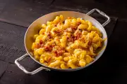 Mac and Cheese com Bacon: Receita Igual à de Restaurante
