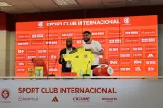 Matheus Cunha é apresentado no Inter e busca recomeço após passagem no Cruzeiro