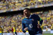 Mbappé bate recorde de jogos por França em Copas do Mundo