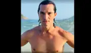 Mãe de Jeff Machado vai ao júri dos acusados do assassinato do ator