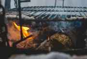 Menino de 3 anos morre após explosão com álcool em churrasco em Dourados