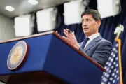 Mercado de olho em ADP e falas do Fed; Brasil divulga crédito e pesquisa