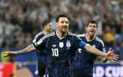 Messi e CR7 na corrida pelo milésimo gol; veja números