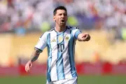 Messi e Pelé: comparação não diminui legado do Rei, diz coluna