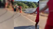 Micro-ônibus cai no rio Curuá-Una; duas pessoas desaparecidas