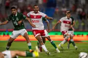 Mikael marca e CRB empata com Goiás na Série B