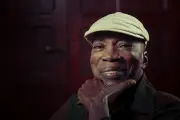 Milton Nascimento recebe alta e fãs celebram: 'Muito amor emanado'