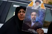 Mojtaba Khamenei promete vingança pela morte do pai; Trump ameaça destruir Irã