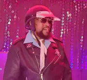 Morre Victor Willis, vocalista do Village People, aos 74 anos