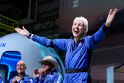Morre Wally Funk, pioneira espacial que voou com Bezos aos 82 anos