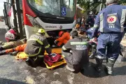 Motociclista morre após ser arrastada por ônibus em Campo Grande