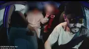 Motorista de app encerra corrida após passageiros chamarem Racionais de 'música de preto'