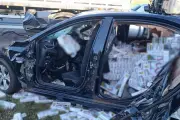 Motorista morre em acidente com carro carregado de cigarros contrabandeados em Rosana