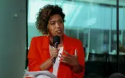 Motta reverte decisão e mantém escolta de deputada do PSOL