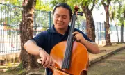Músico indígena venezuelano Santiago Pemón lança primeiro EP