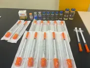 Mulher presa em Cabo Frio por vender medicamentos irregulares e vencidos