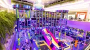 Neon Fun Galaxy adaptado para crianças com TEA no Jockey Plaza