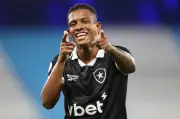 Newcastle consulta Danilo, do Botafogo, para substituir Bruno Guimarães