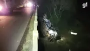 Ônibus cai de ponte no RS e deixa vários feridos graves
