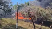 Ônibus municipal pega fogo em Campinas sem feridos