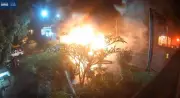 Ônibus pega fogo na saída do Túnel Rebouças e afeta trânsito na Zona Sul do Rio