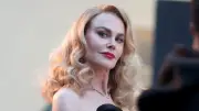 Nicole Kidman exibe cachos naturais aos 59 anos e inspira tendência