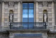 Novo diretor do Louvre anuncia reforma de € 1 bilhão após roubo de joias