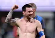 O segredo de Messi: caminhar em campo para voar na Copa