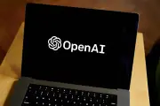 OpenAI lançará alto-falante portátil sem tela como primeiro dispositivo