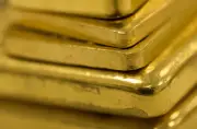Ouro sobe com alívio no Oriente Médio