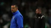 Palmeiras vence Coritiba e mantém vantagem na liderança do Brasileirão