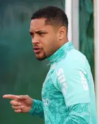 Palmeiras: Vitor Roque e Felipe Anderson fora contra o Coritiba