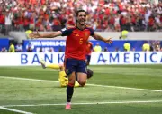 Persistência de De La Fuente em Merino salva Espanha na Copa