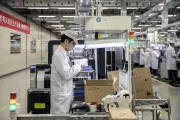 PMI da China cai a 49,8 em julho e indústria entra em contração