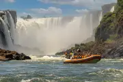 Polícia e Marinha investigam morte de turista em passeio de barco em Foz do Iguaçu