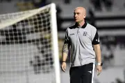 Ponte Preta perde para Goiás e chega a 12 jogos sem vencer na Série B