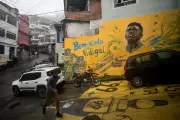 Por que o brasileiro não desiste de torcer? Psicanalista explica o ciclo de dor e esperança