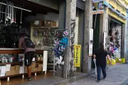 Portaria regulamenta trabalho no comércio em feriados; acordo coletivo é exigido