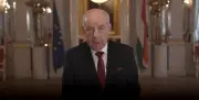 Presidente húngaro assina emenda que encerra seu mandato